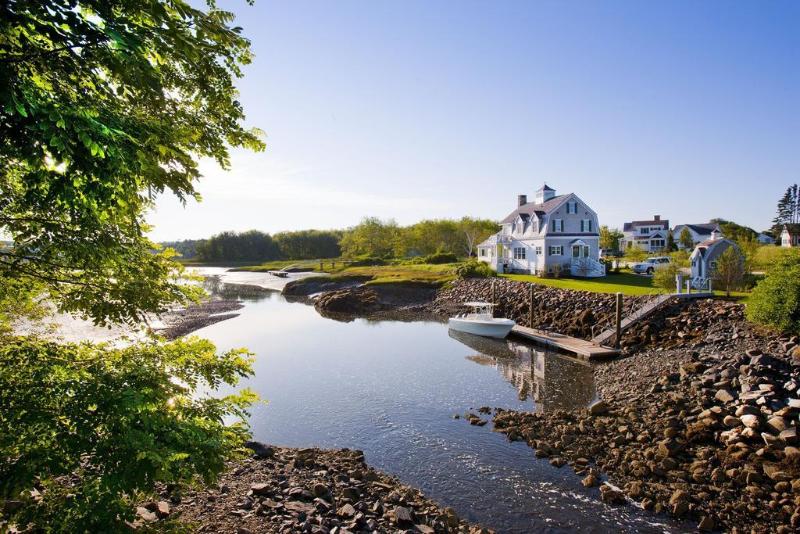 酒店 The Breakwater Inn & Spa