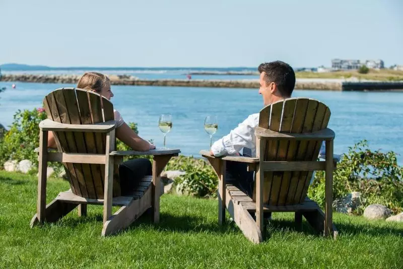 فندق The Breakwater Inn & Spa