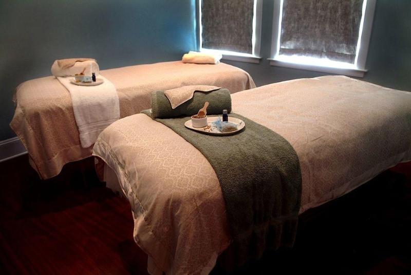 酒店 The Breakwater Inn & Spa