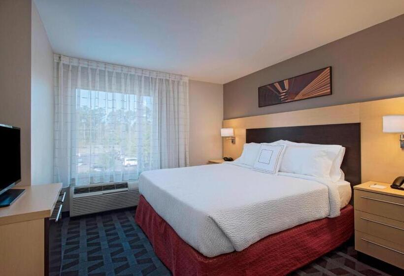 هتل Towneplace Suites Fayetteville Cross Creek