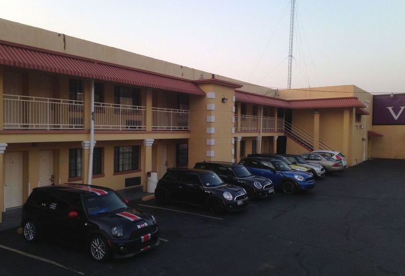 فندق Vista Inn & Suites Memphis