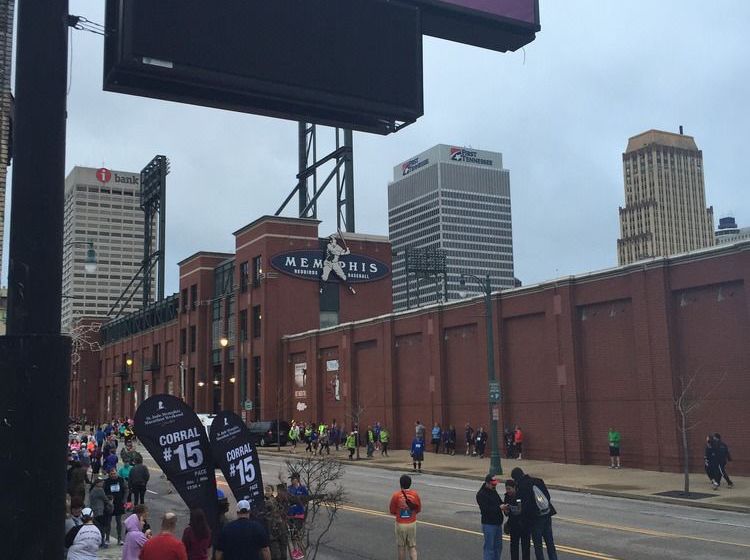 فندق Vista Inn & Suites Memphis