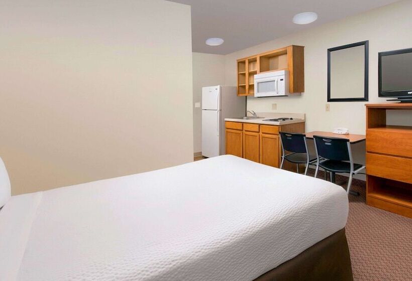 فندق Woodspring Suites Omaha Bellevue, An Extended Stay