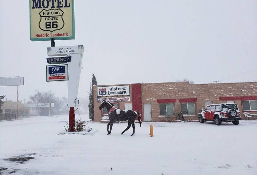 فندق على الطريق Deluxe Inn