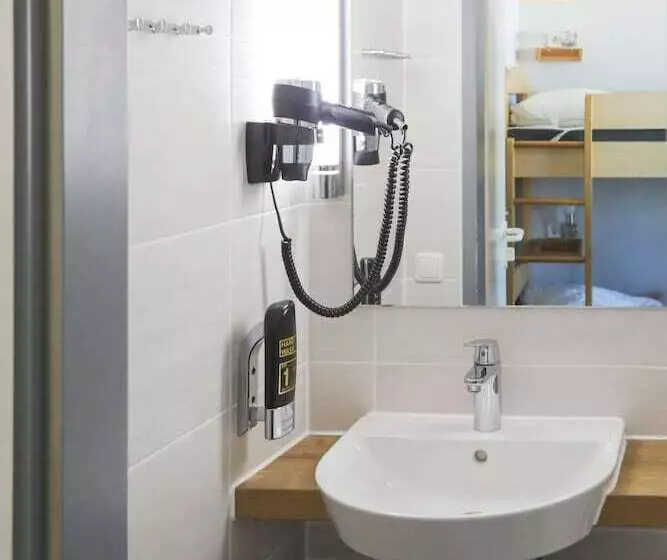 Acama Hotel & Hostel Kreuzberg