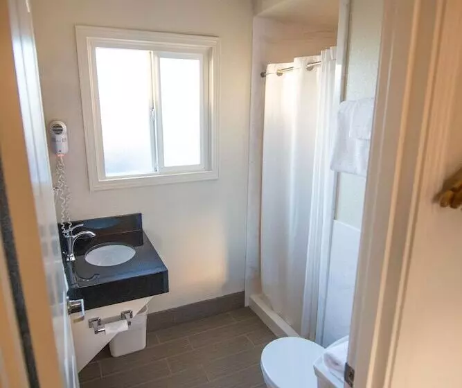 Отель Budget Lodge Eugene   Airport