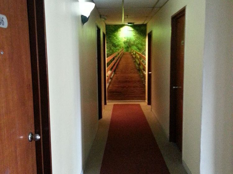 בית מלון כפרי Century