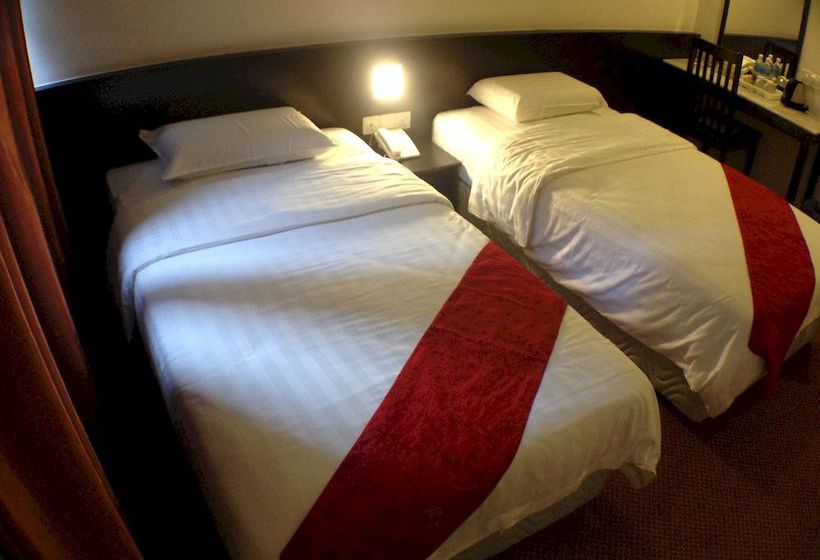 בית מלון כפרי Century