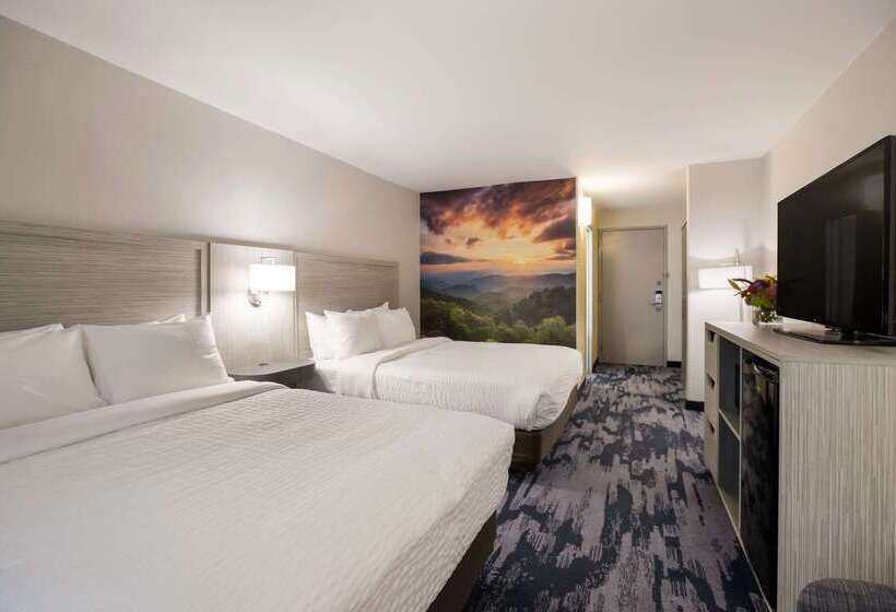 ホテル Clarion Pointe Sylva Near Cherokee Area