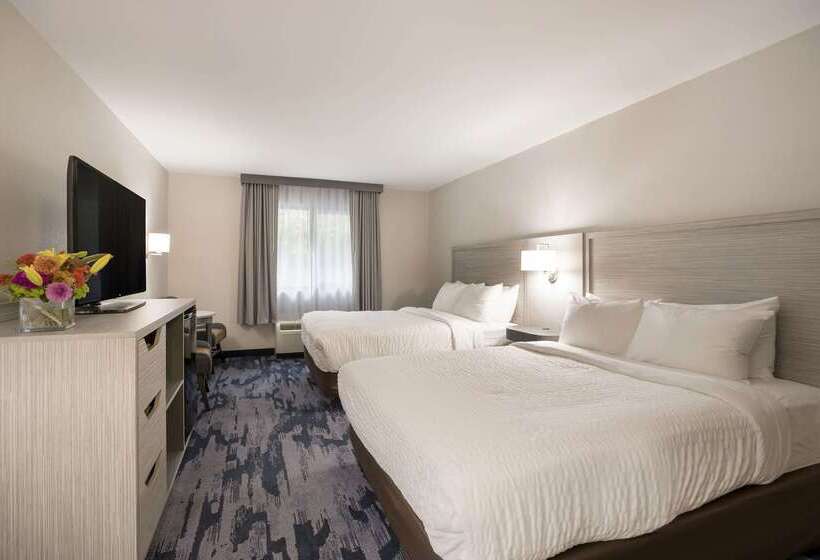 ホテル Clarion Pointe Sylva Near Cherokee Area