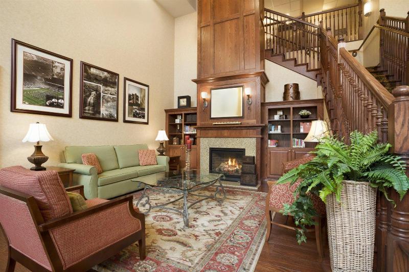 هتل Country Inn & Suites By Radisson, State College Penn State Area , Pa