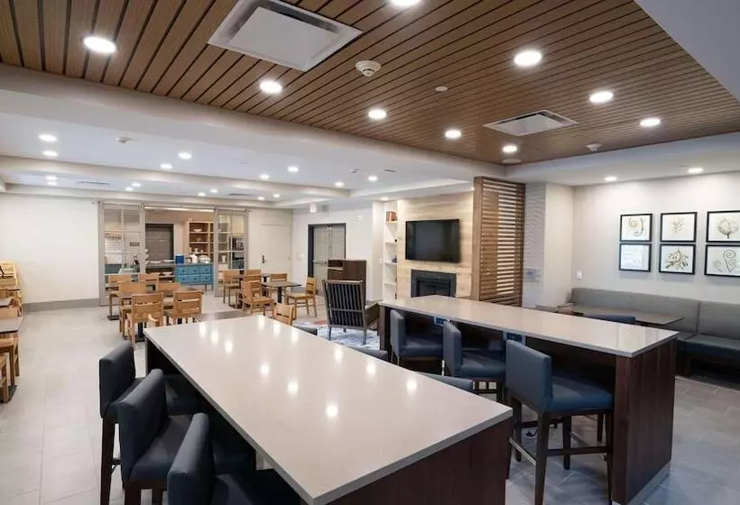 בית מלון כפרי Country Inn & Suites By Radisson, State College Penn State Area , Pa