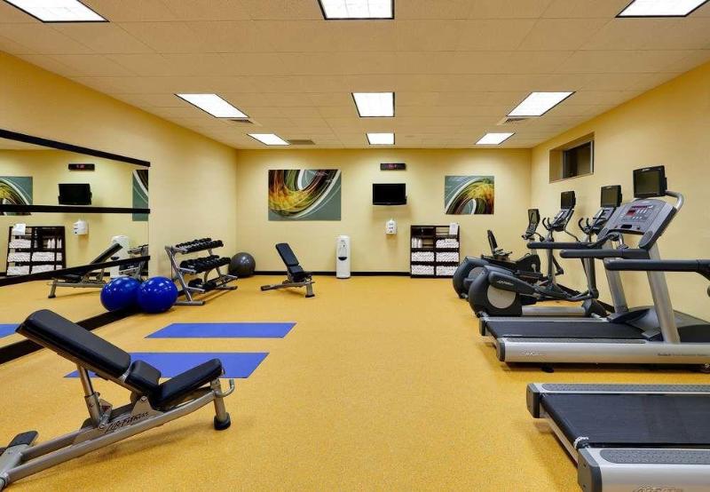 ホテル Courtyard Fort Wayne Downtown At Grand Wayne Convention Center