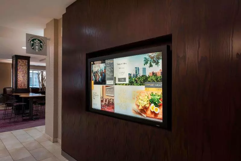هتل Courtyard By Marriott Tulsa Downtown