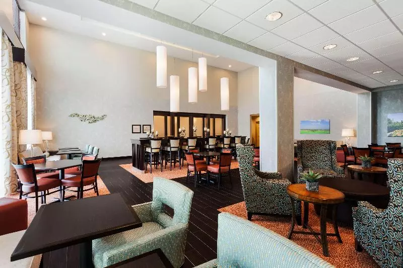 هتل Hampton Inn & Suites Hershey Near The Park