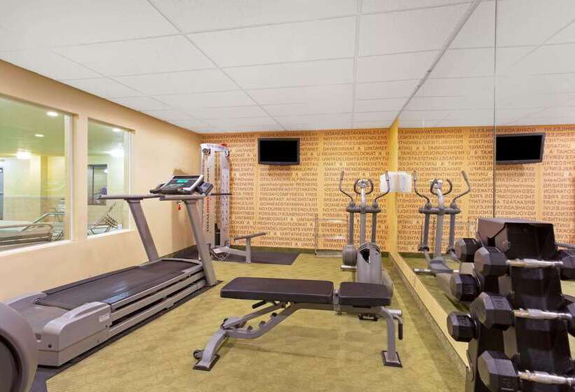 בית מלון כפרי La Quinta By Wyndham Richmond   Kings Dominion