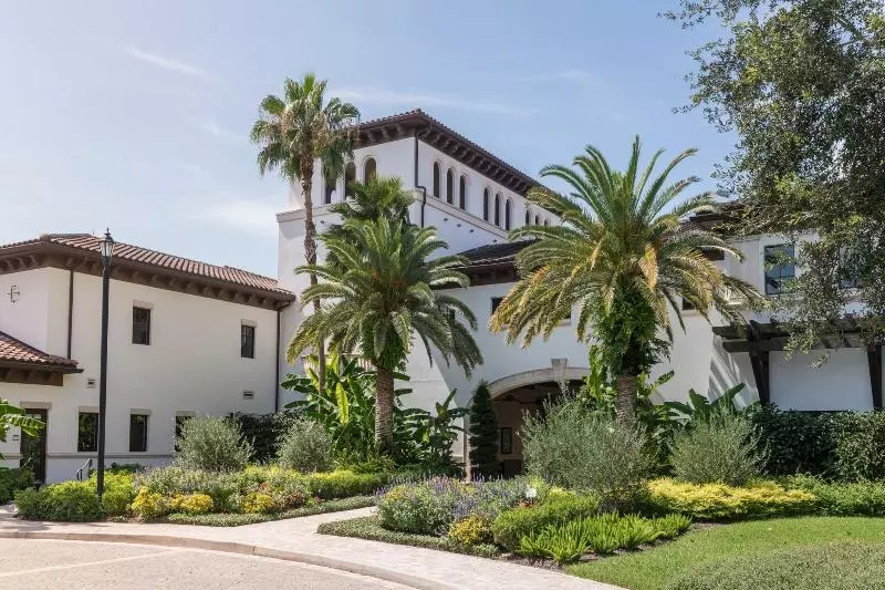 Отель Marriott S Lakeshore Reserve