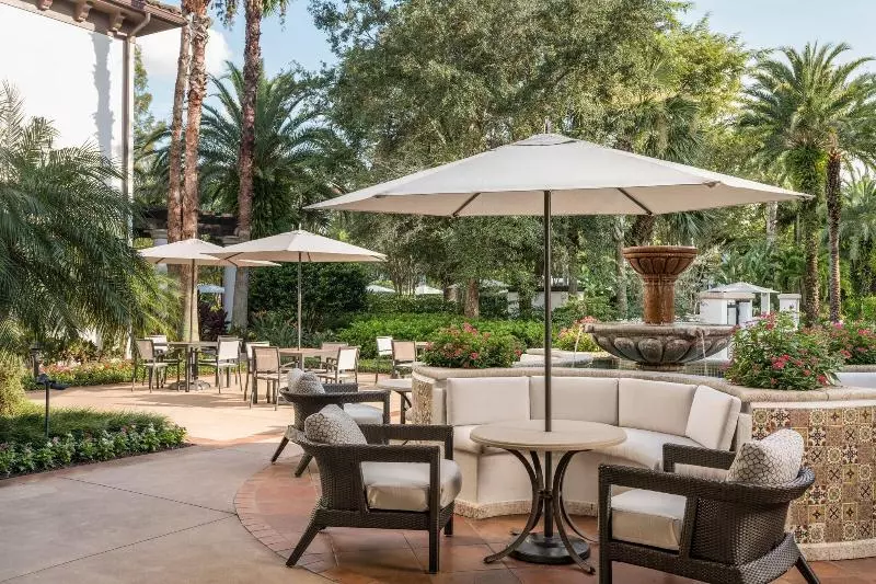 Отель Marriott S Lakeshore Reserve