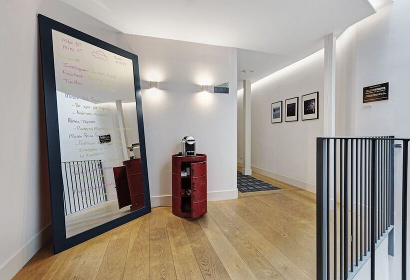 هتل One Shot Prado 23