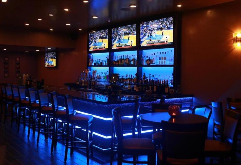 فندق Travelers Inn Manteca