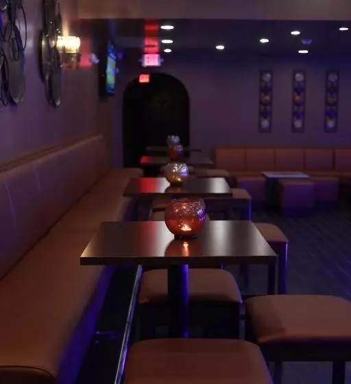 בית מלון כפרי Travelers Inn Manteca