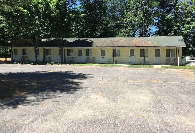 מוטל Elmwood Motor Lodge