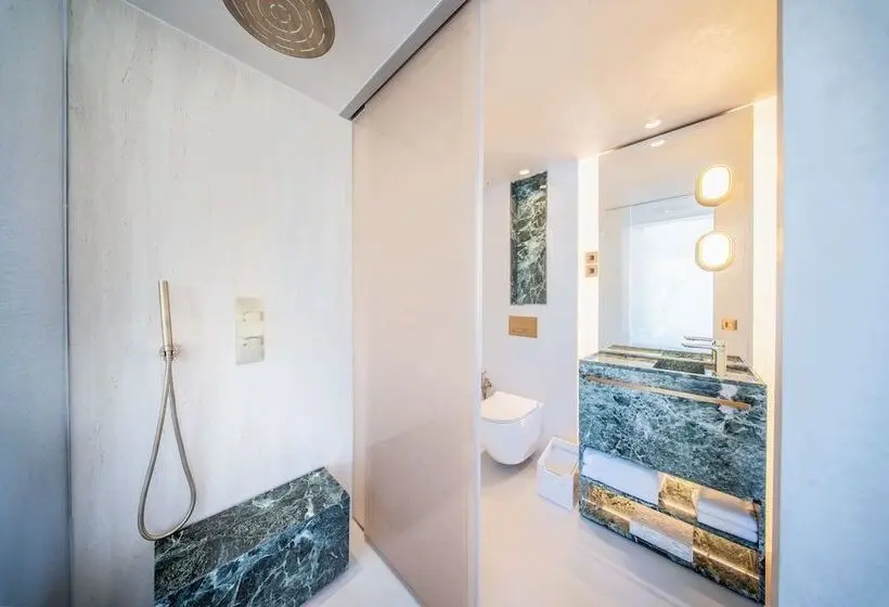 Destino Five Ibiza - 5* Grand Luxe Resort