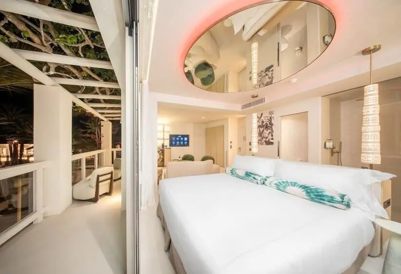 Destino Five Ibiza - 5* Grand Luxe Resort