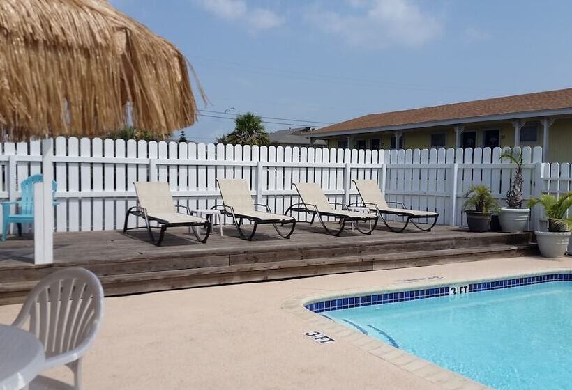 هتل Amelia's Landing