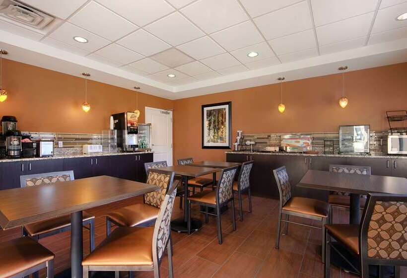 فندق Best Western Plus College Park