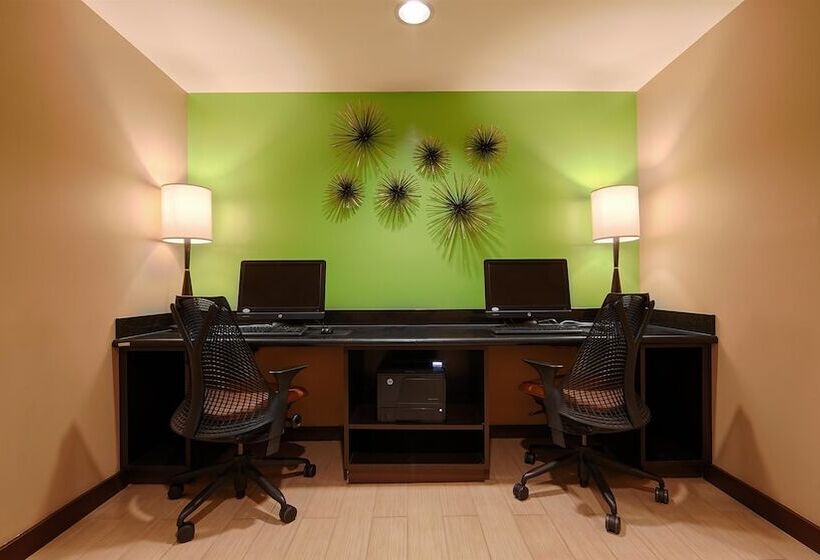 فندق Best Western Plus College Park