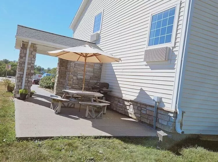 酒店 Cobblestone Inn & Suites  Bloomfield