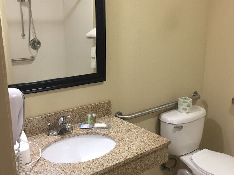 酒店 Cobblestone Inn & Suites Bloomfield