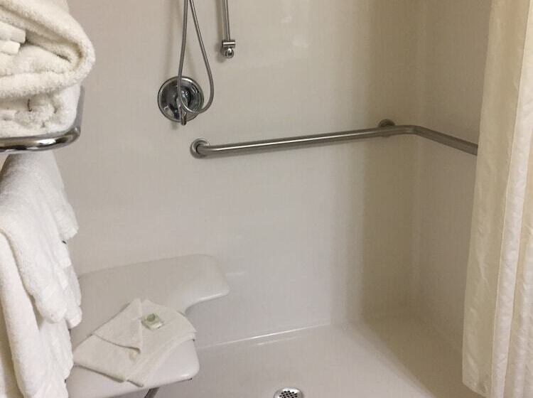 酒店 Cobblestone Inn & Suites Bloomfield