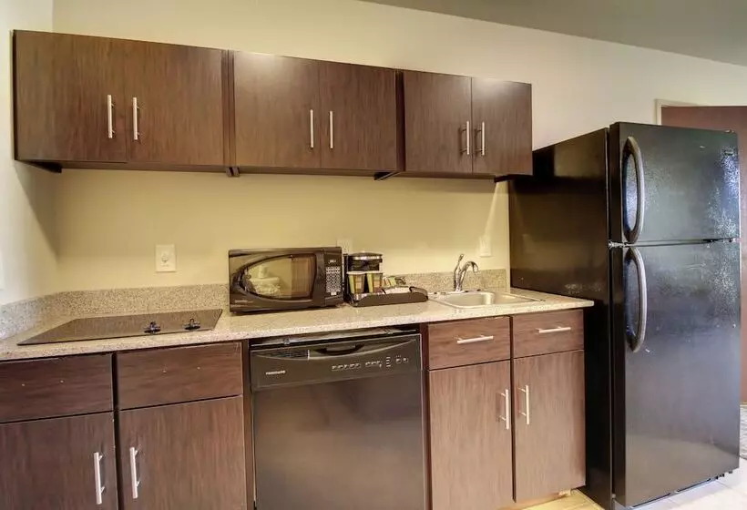 酒店 Cobblestone Inn & Suites  Bloomfield