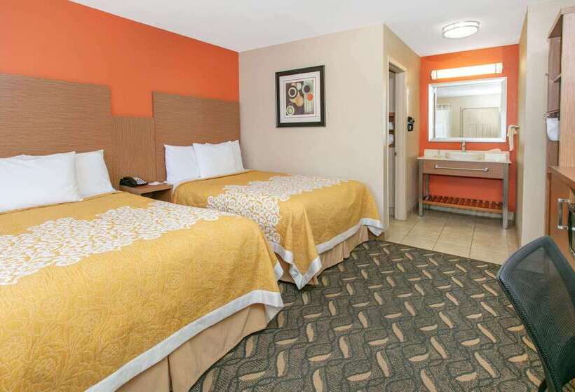 ホテル Days Inn & Suites By Wyndham Arlington Near Six Flags