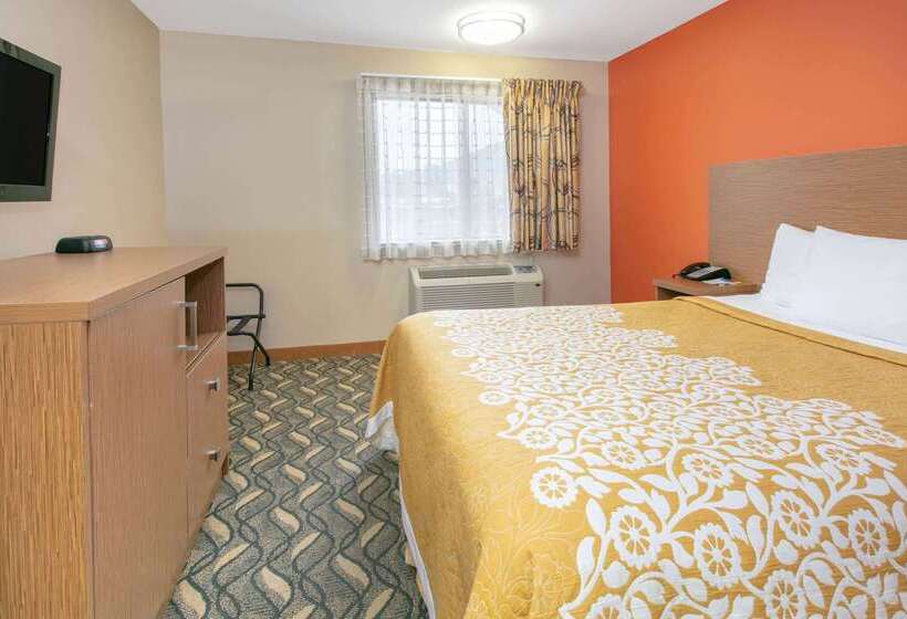 ホテル Days Inn & Suites By Wyndham Arlington Near Six Flags