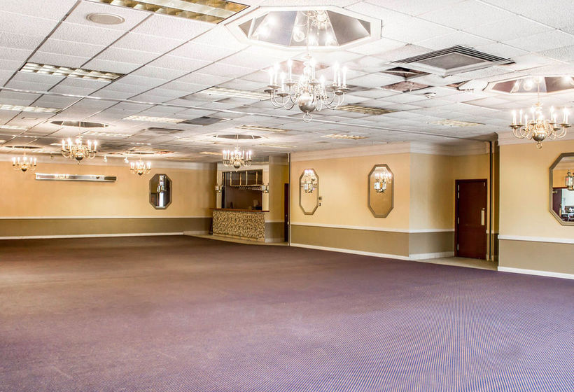 Отель Days Inn Clearfield