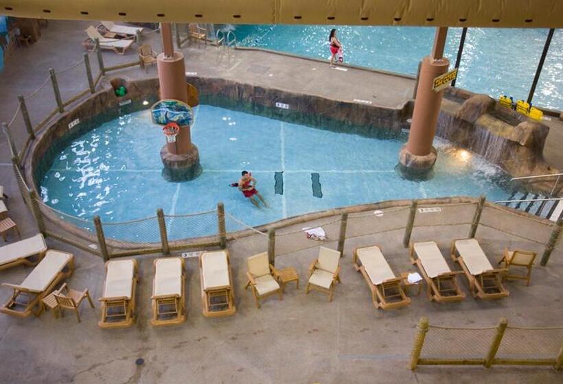 ホテル Hope Lake Lodge & Indoor Waterpark