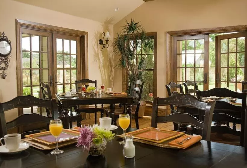 호텔 Inn On Lake Granbury