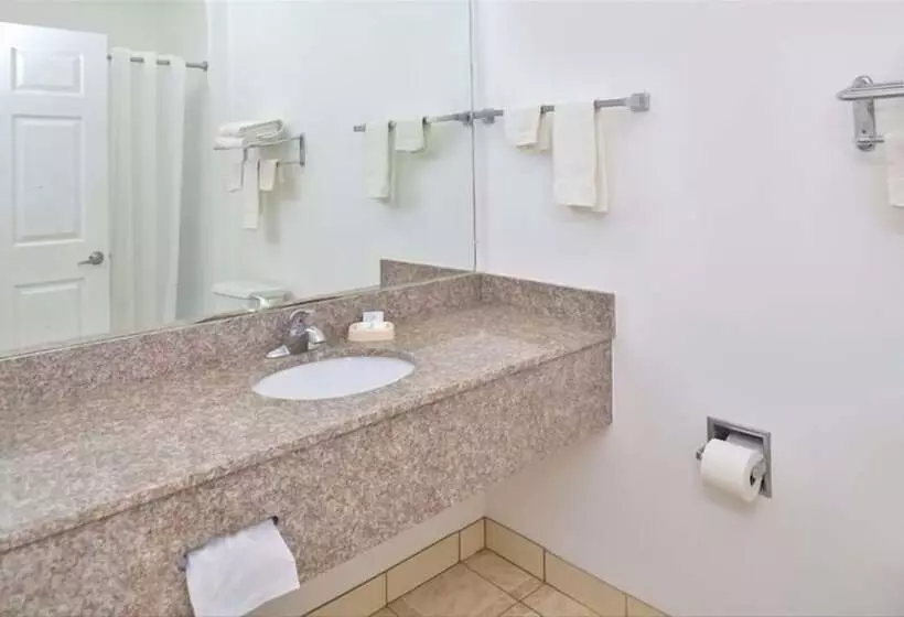 ホテル La Bonita Inn & Suites   Mccamey