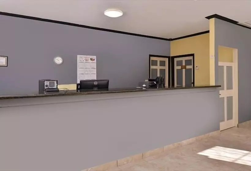 ホテル La Bonita Inn & Suites   Mccamey