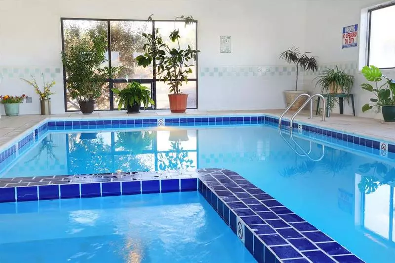 Отель Red Sands