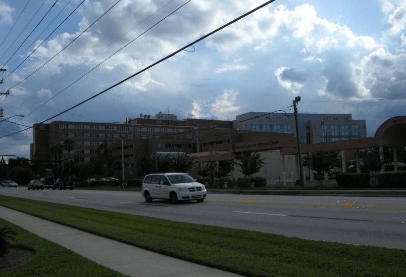 Отель Relax Inn Lakeland