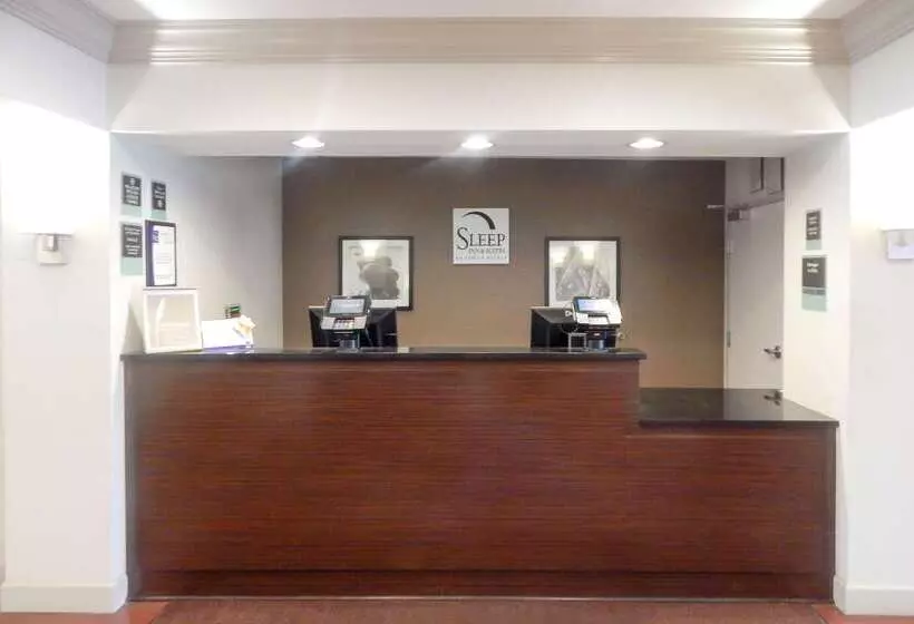 호텔 Sleep Inn & Suites Near Liberty Place I65
