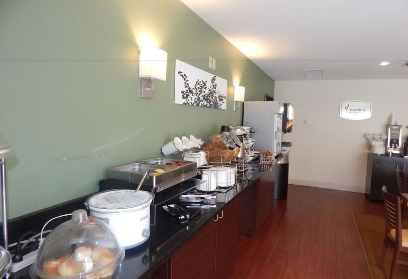 בית מלון כפרי Sleep Inn & Suites Near Liberty Place I65