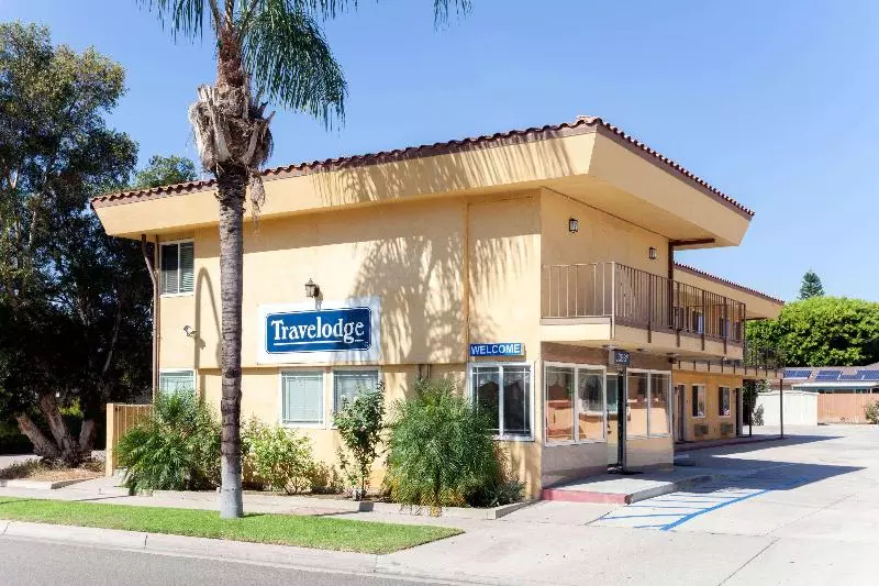 Otel Travelodge By Wyndham Brea