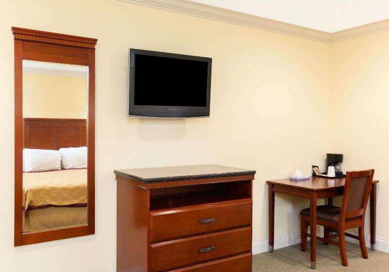 ホテル Travelodge By Wyndham Brea