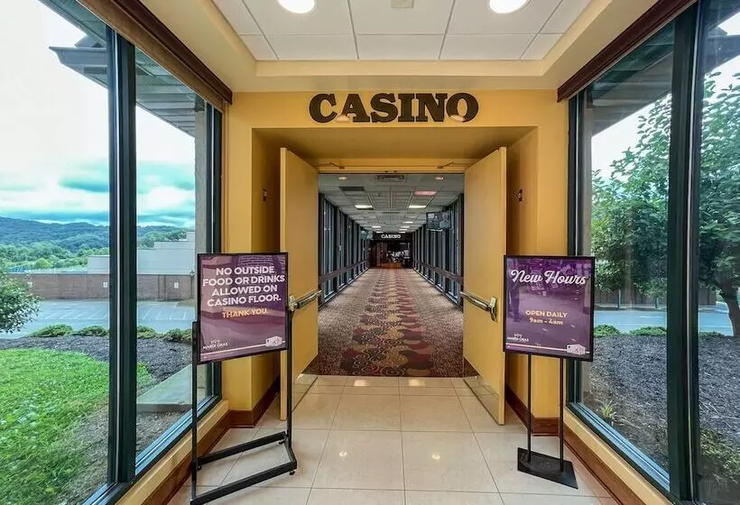 Mardi Gras Casino & Resort