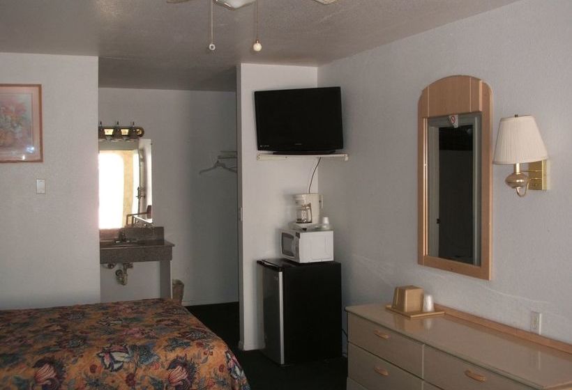 Мотель Camlot Inn